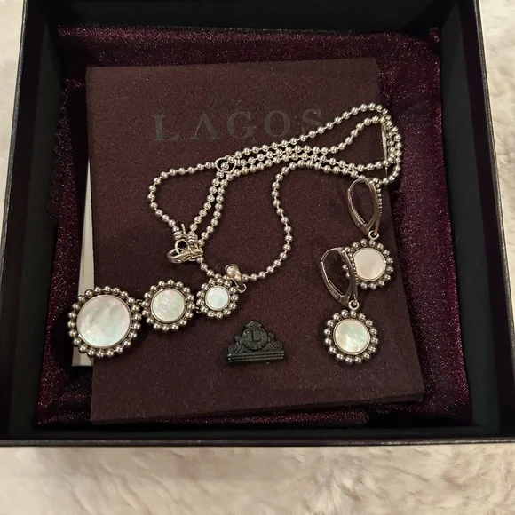 LAGOS Silver and Mother-of-Pearl Necklace and Matching Earrings - Picture 2 of 13